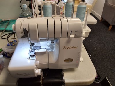 24-baby_lock_overlocker_jw